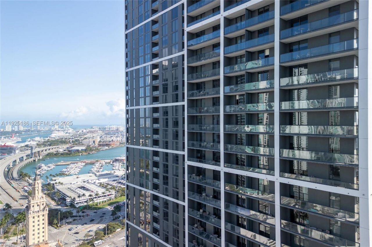 601 NE 1st Av, Unit 3401, Miami, FL 33132 Photo