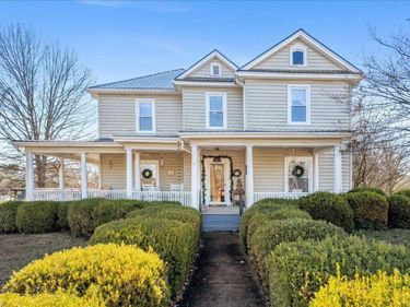 601 Henry Street, Gretna, VA 24557