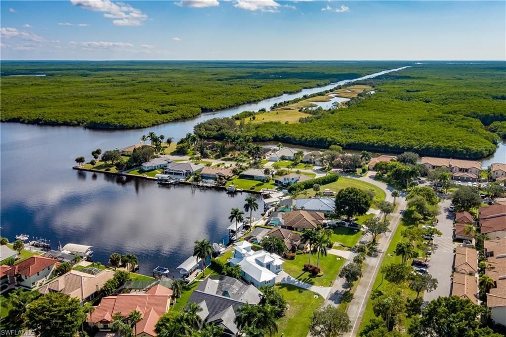 121 Newport Dr, Naples, FL 34114 Photo