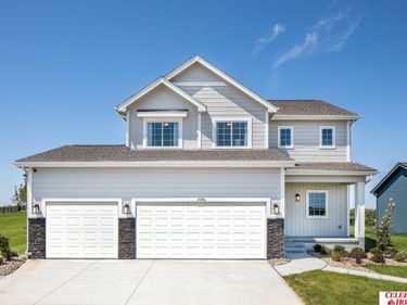 11206 Reynolds Street, Omaha, NE 68142