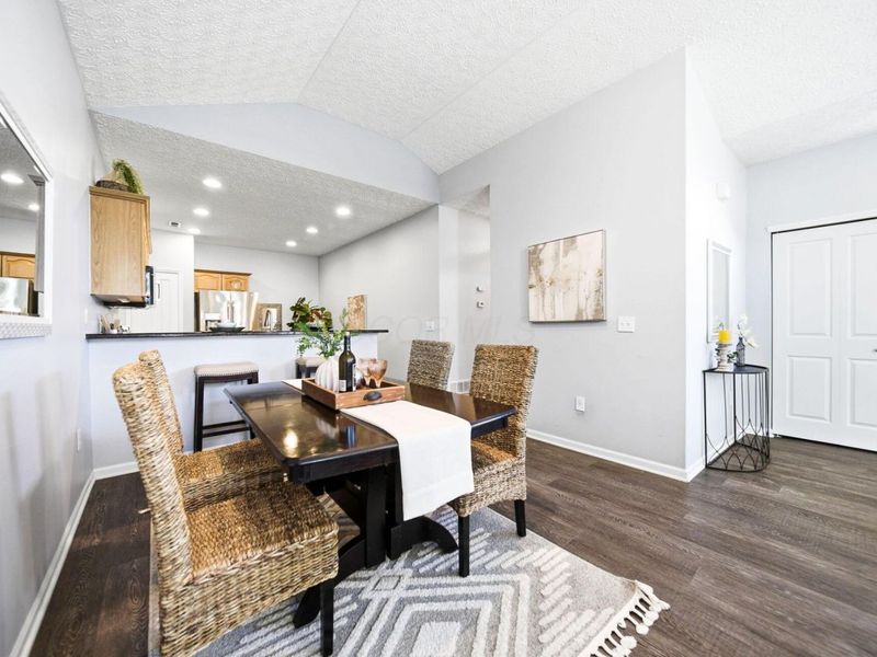 1393 Cascade Drive, Unit 19, Grove City, OH 43123 Photo 15