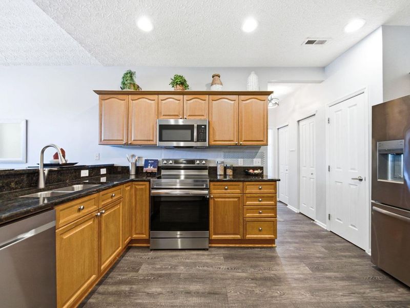 1393 Cascade Drive, Unit 19, Grove City, OH 43123 Photo 23