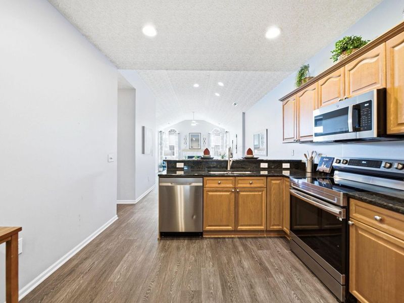 1393 Cascade Drive, Unit 19, Grove City, OH 43123 Photo 25