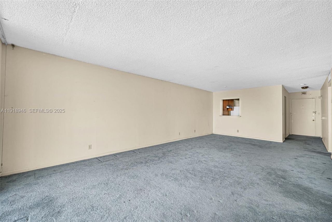 1830 Dixieanna St, Unit 506, Hollywood, FL 33020 Photo