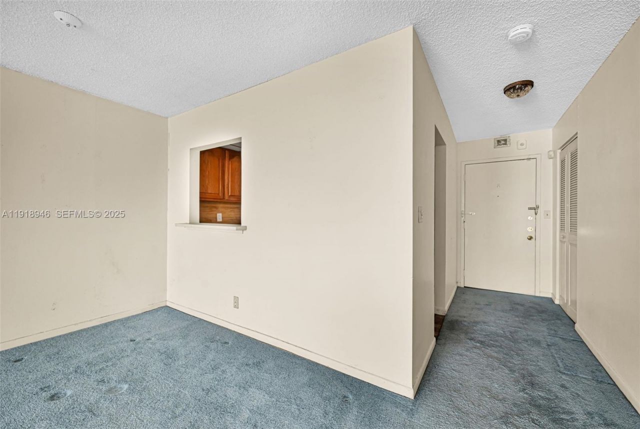 1830 Dixieanna St, Unit 506, Hollywood, FL 33020 Photo