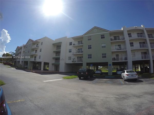 8200 SW 210th St, Unit 320, Cutler Bay, FL 33189