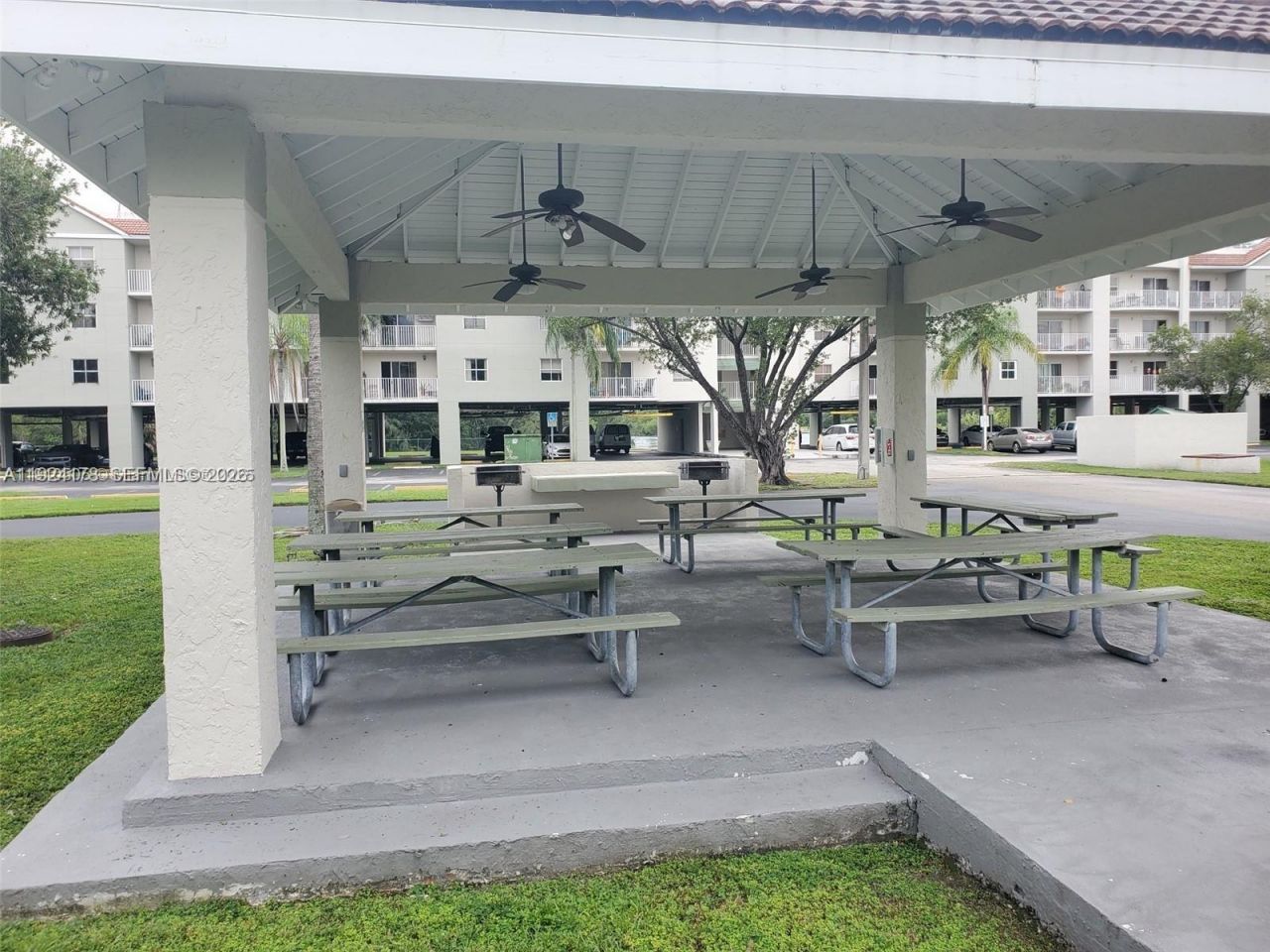 8200 SW 210th St, Unit 320, Cutler Bay, FL 33189 Photo