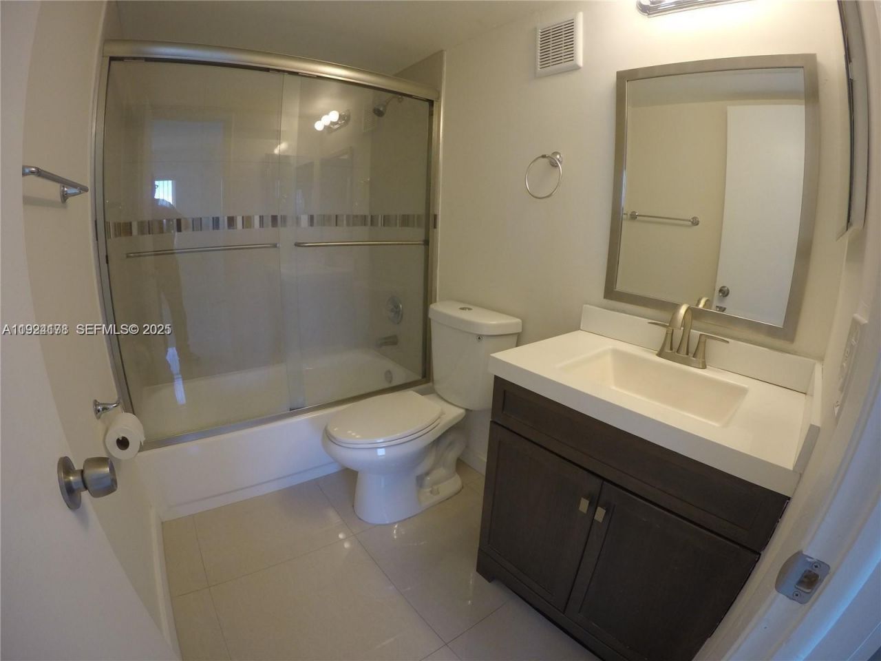 8200 SW 210th St, Unit 320, Cutler Bay, FL 33189 Photo