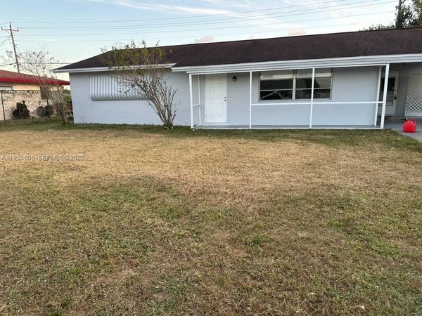 1418 E KIMDALE ST, Lehigh Acres, FL 33936