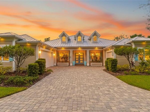 4 FLAGSHIP COURT, PALM COAST, FL 32137