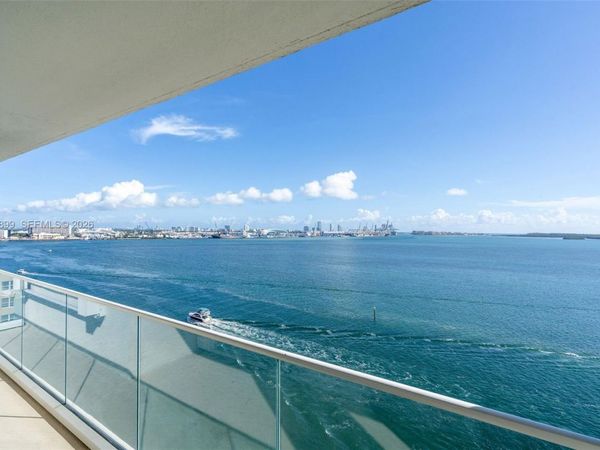 800 Claughton Island Dr, Unit 1202, Miami, FL 33131