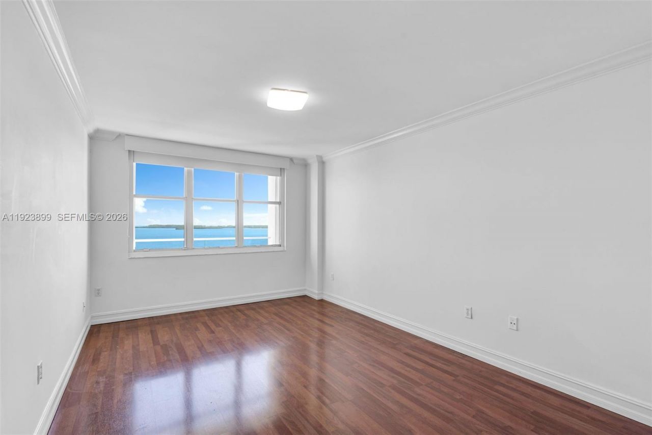 800 Claughton Island Dr, Unit 1202, Miami, FL 33131 Photo