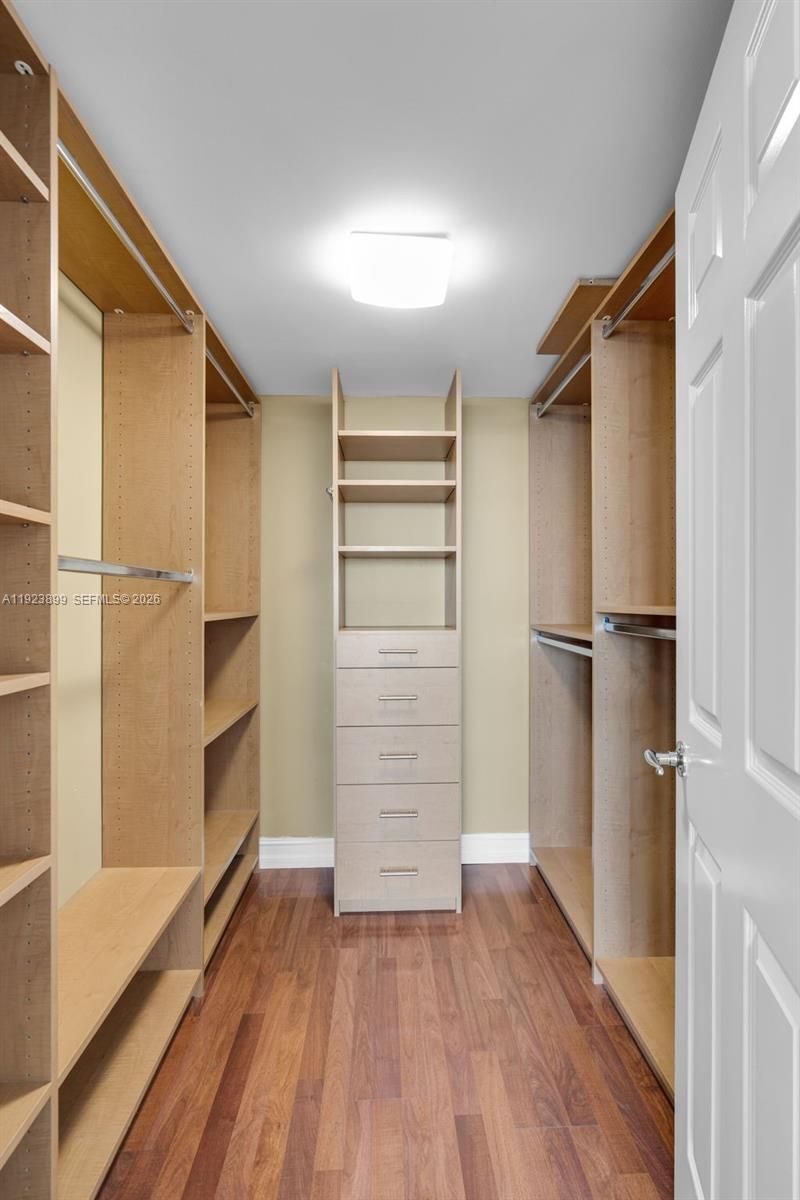 800 Claughton Island Dr, Unit 1202, Miami, FL 33131 Photo