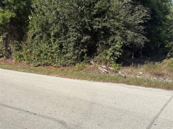 10641 Stringfellow RD, BOKEELIA, FL 33922