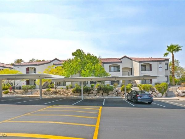950 Seven Hills Drive, Unit 116, Henderson, NV 89052