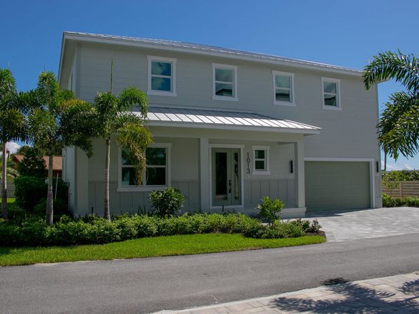 1013 NE Orange Avenue, Jensen Beach, FL 34957