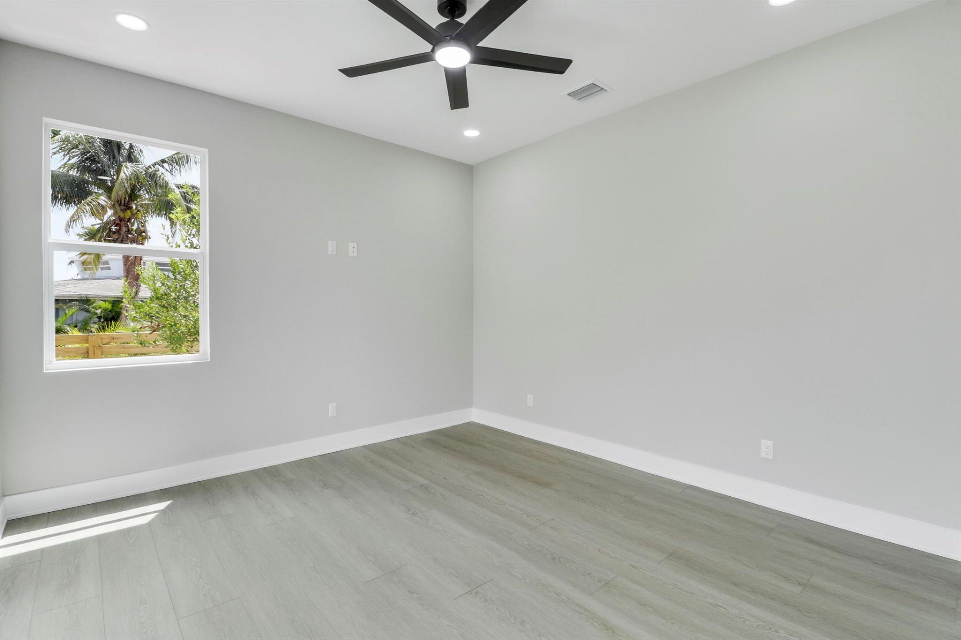 1013 NE Orange Avenue, Jensen Beach, FL 34957 Photo