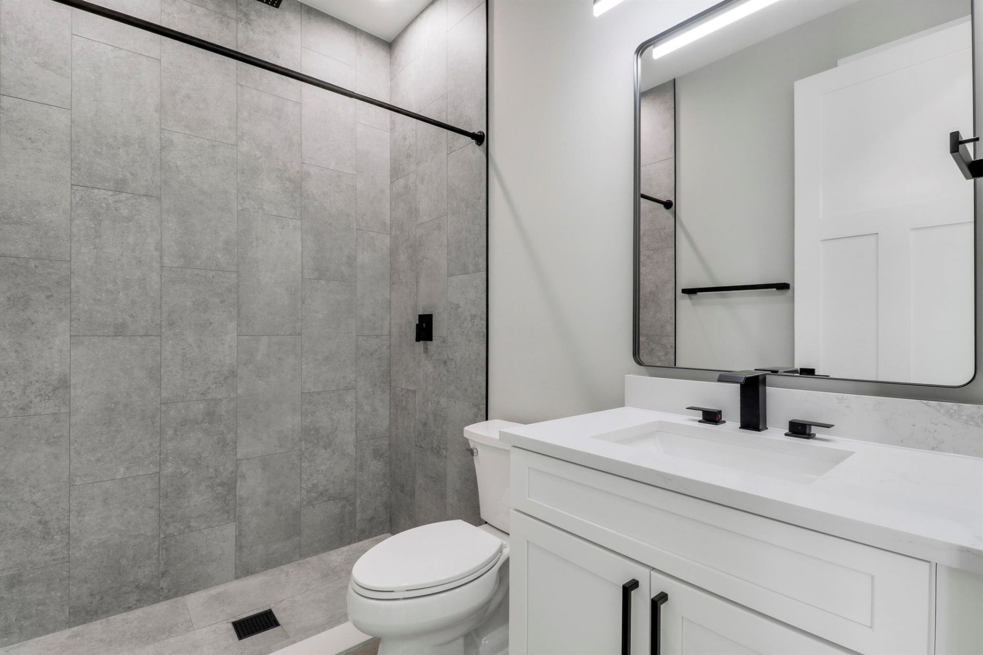 1013 NE Orange Avenue, Jensen Beach, FL 34957 Photo