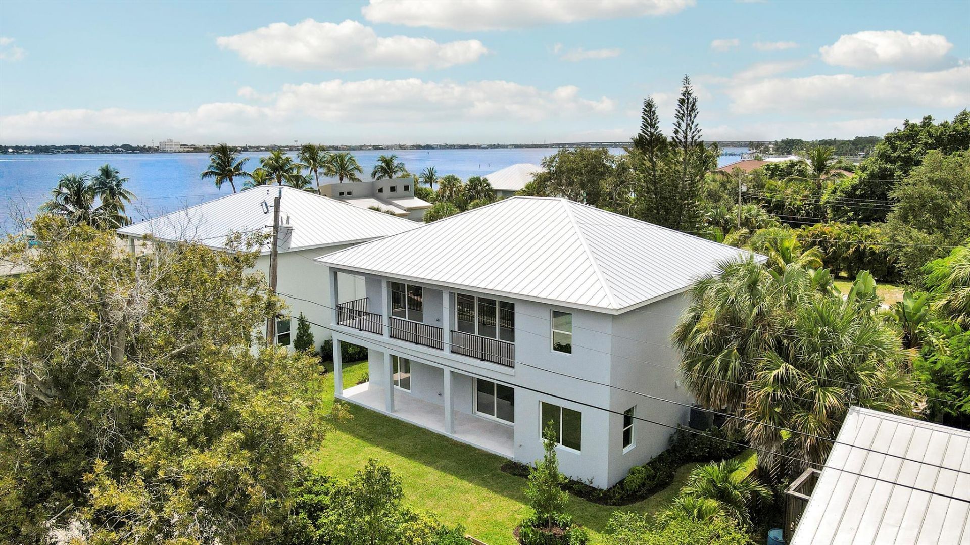 1023 NE Orange Avenue, Jensen Beach, FL 34957 Photo