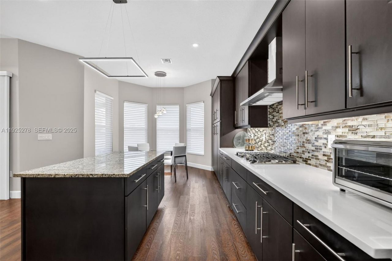 11904 SW Sailfish Isles Way, Port Saint Lucie, FL 34987 Photo