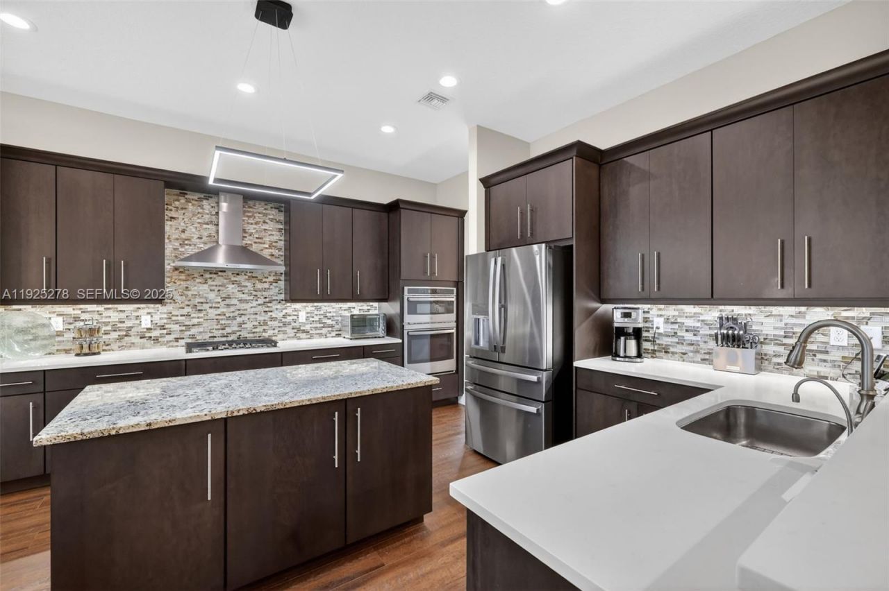 11904 SW Sailfish Isles Way, Port Saint Lucie, FL 34987 Photo