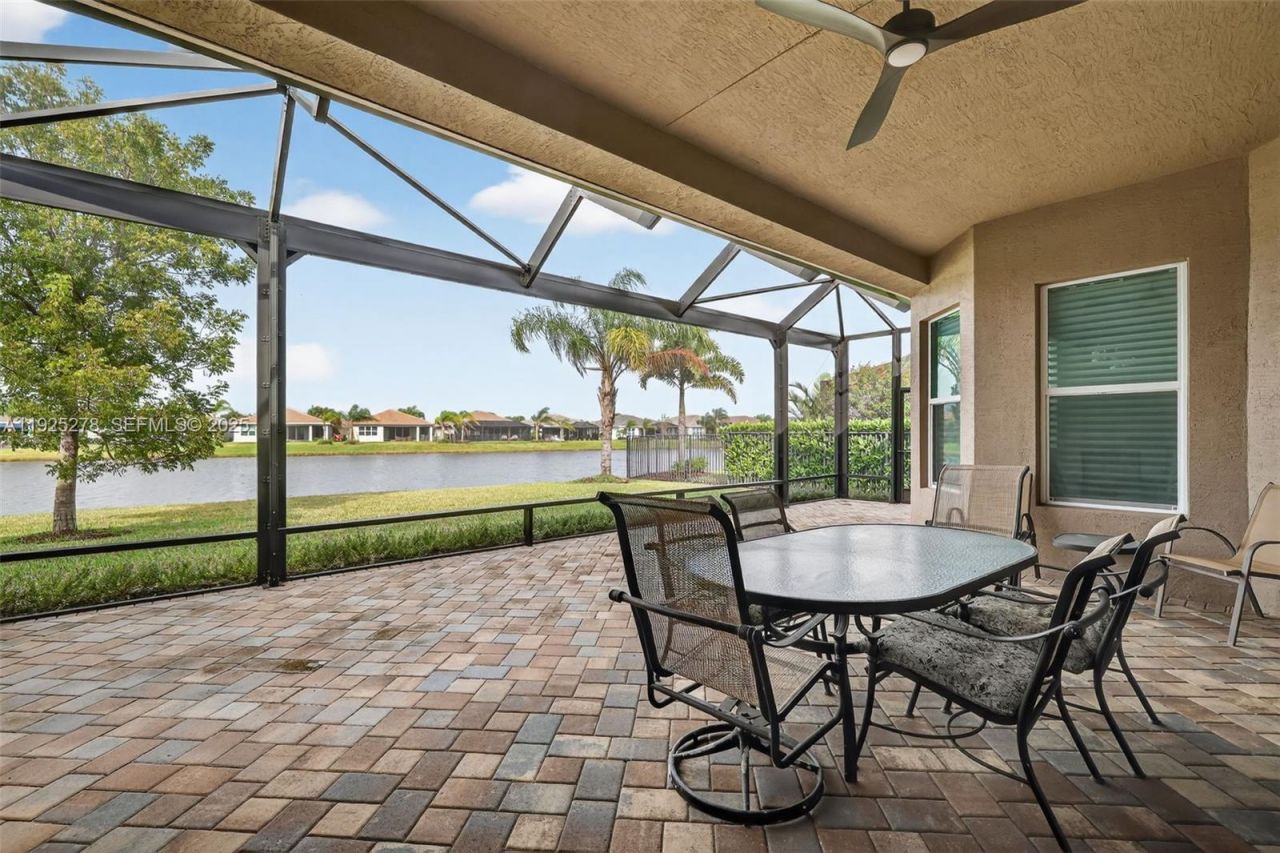 11904 SW Sailfish Isles Way, Port Saint Lucie, FL 34987 Photo