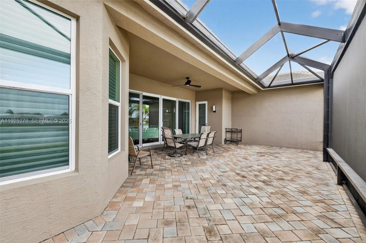 11904 SW Sailfish Isles Way, Port Saint Lucie, FL 34987 Photo