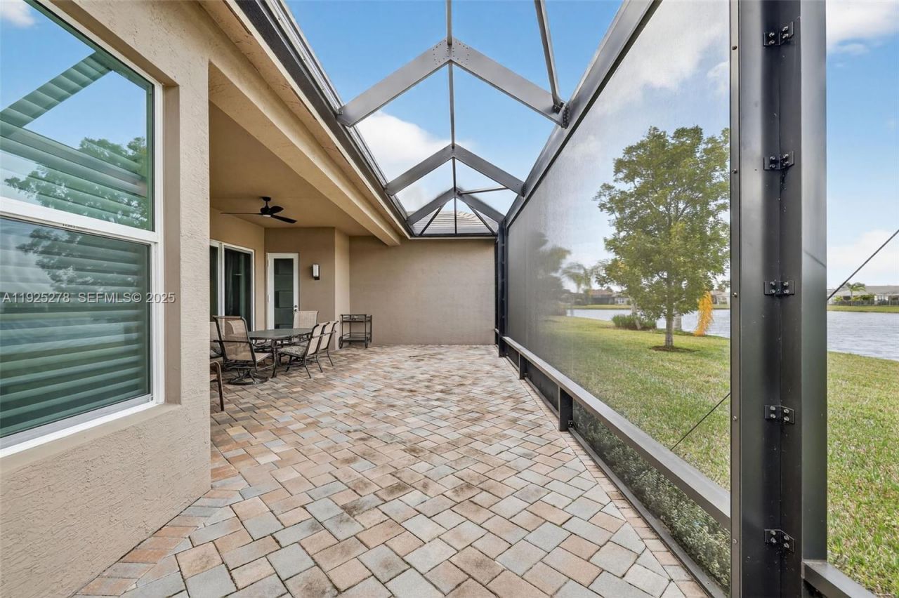 11904 SW Sailfish Isles Way, Port Saint Lucie, FL 34987 Photo