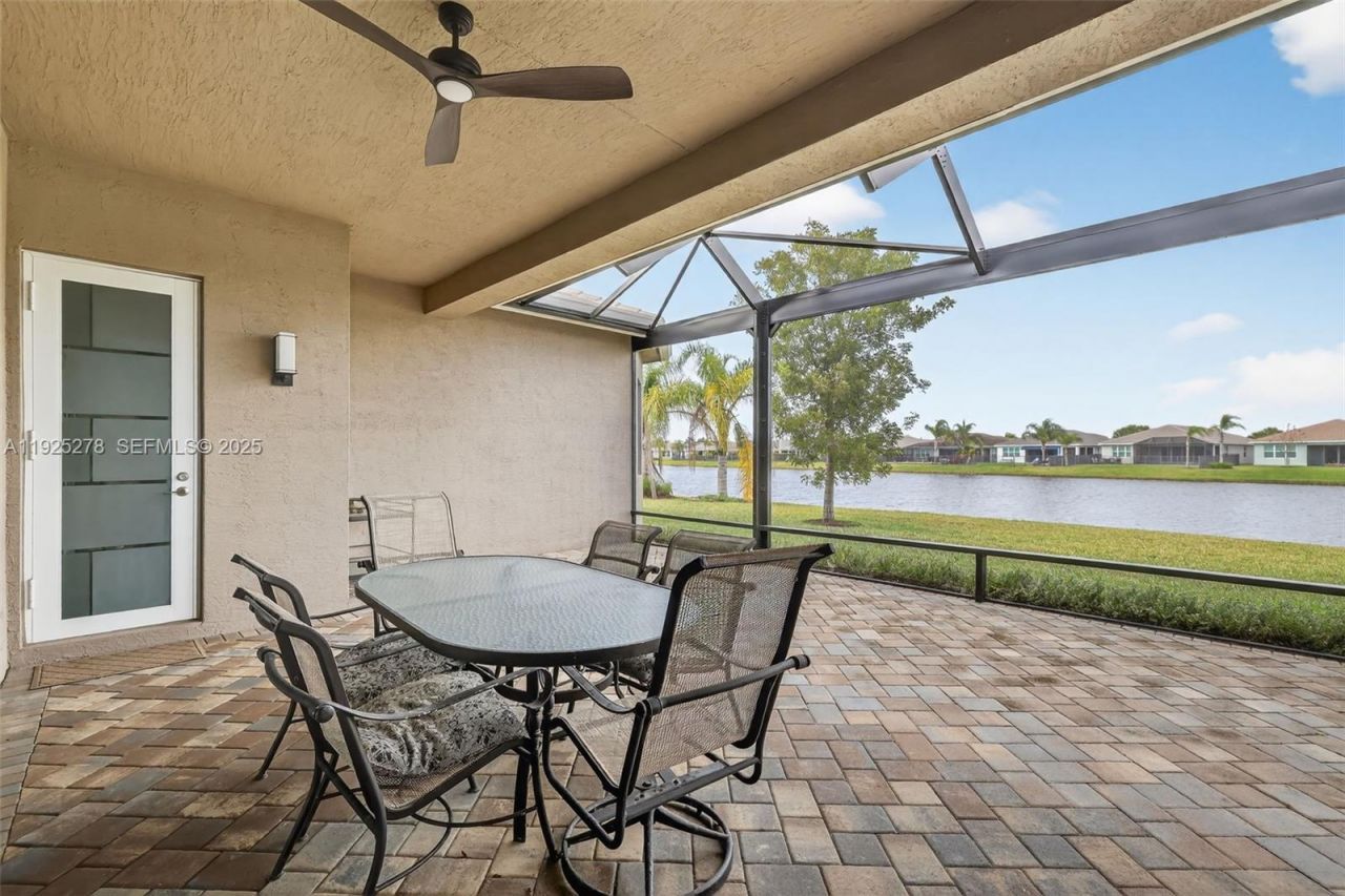 11904 SW Sailfish Isles Way, Port Saint Lucie, FL 34987 Photo