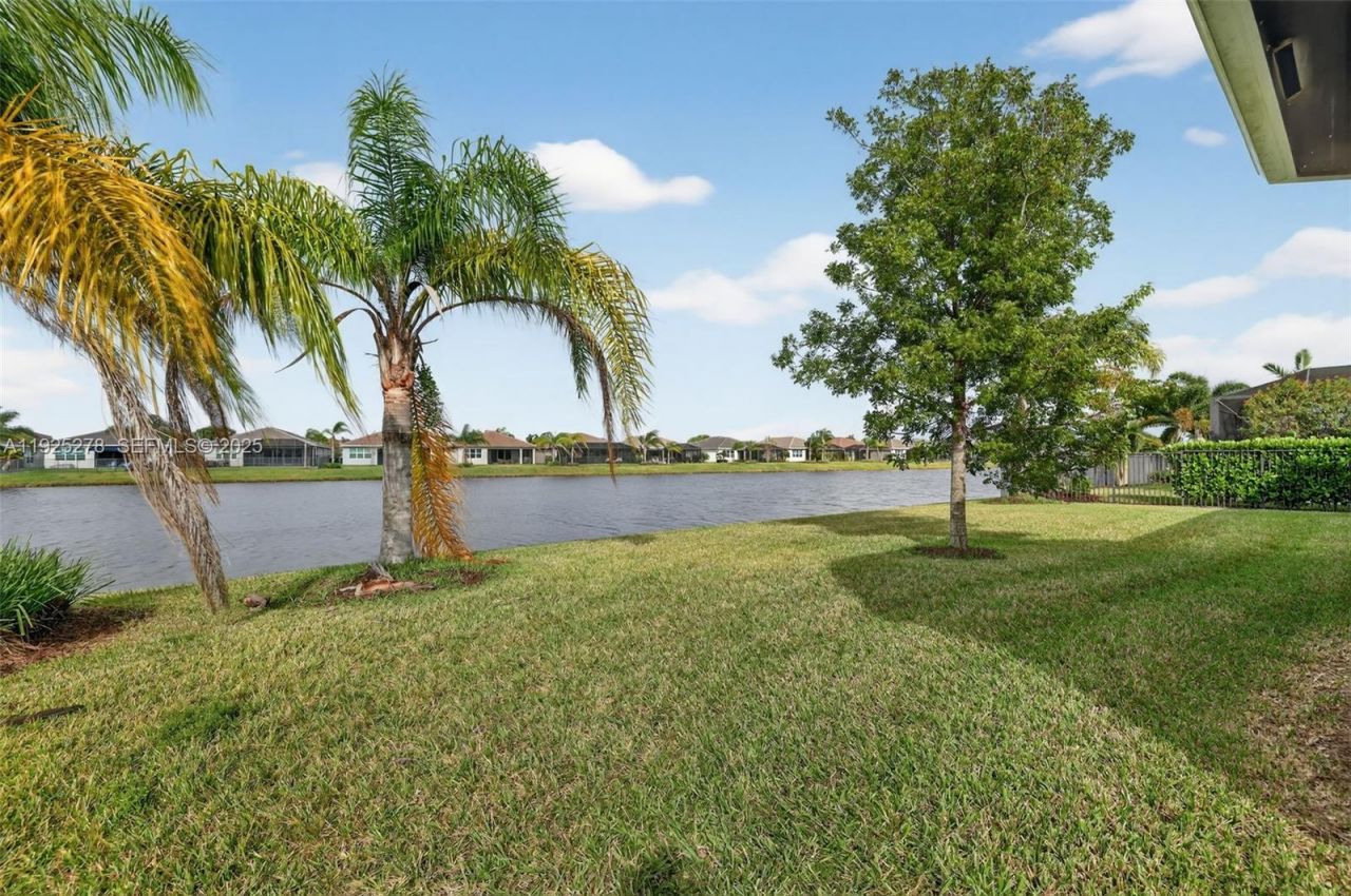 11904 SW Sailfish Isles Way, Port Saint Lucie, FL 34987 Photo