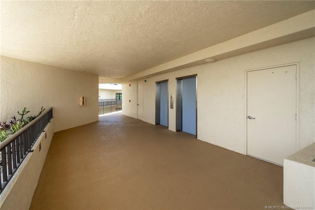 221 NE Plantation Road, Unit 407, Stuart, FL 34996 Photo