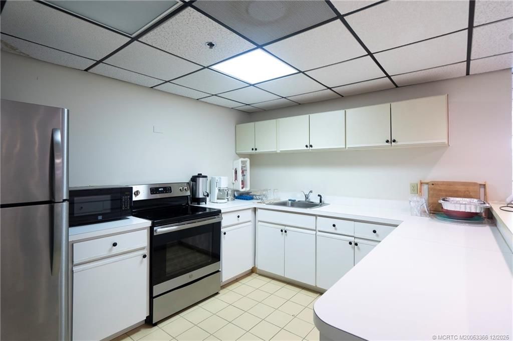 221 NE Plantation Road, Unit 407, Stuart, FL 34996 Photo