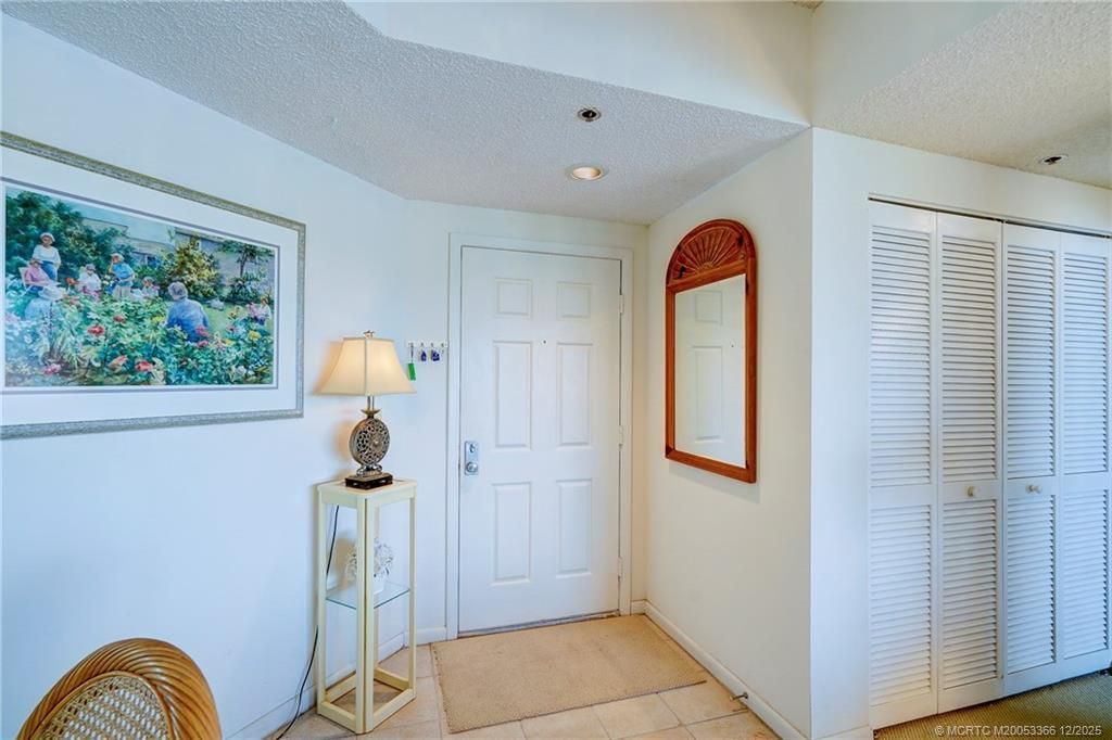 221 NE Plantation Road, Unit 407, Stuart, FL 34996 Photo