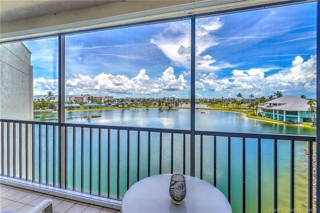 221 NE Plantation Road, Unit 407, Stuart, FL 34996 Photo