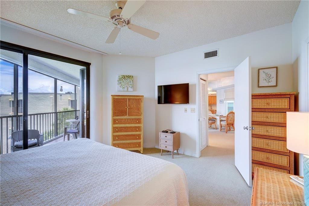 221 NE Plantation Road, Unit 407, Stuart, FL 34996 Photo