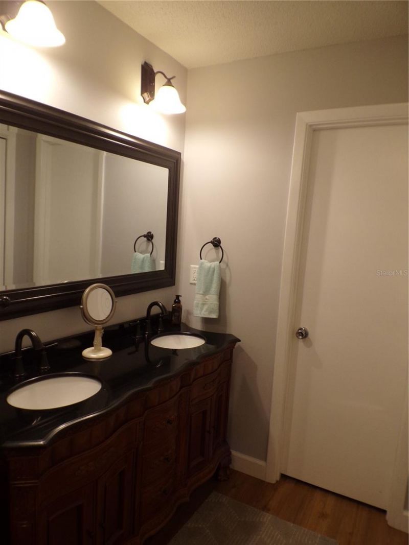 608 Park Circle, Bradenton, FL 34207 Photo