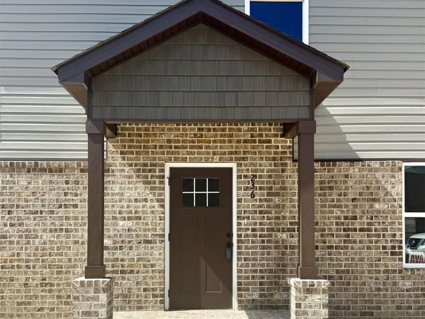 236 Beau Claire Circle, Byron, GA 31008