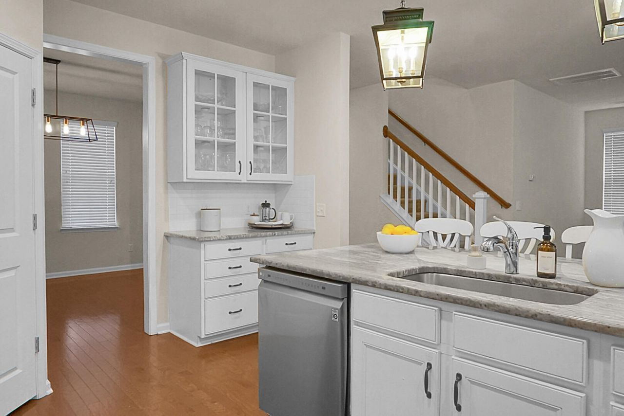 2841 Rutherford Way Photo 12