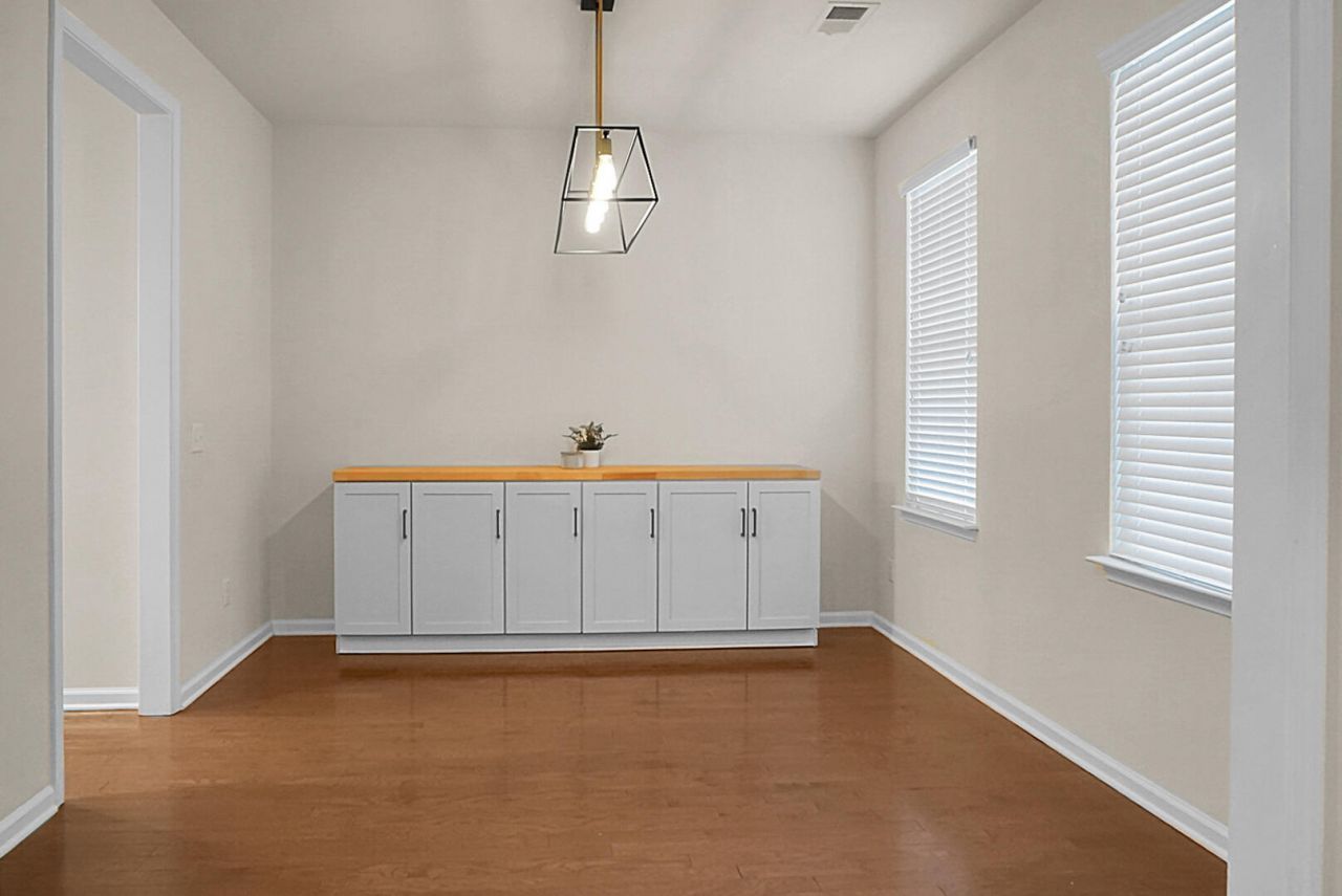 2841 Rutherford Way Photo 14