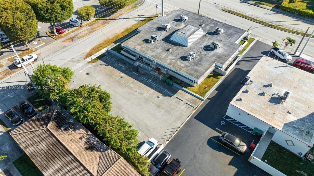 2710 SW 87th Ave, Miami, FL 33165 Photo