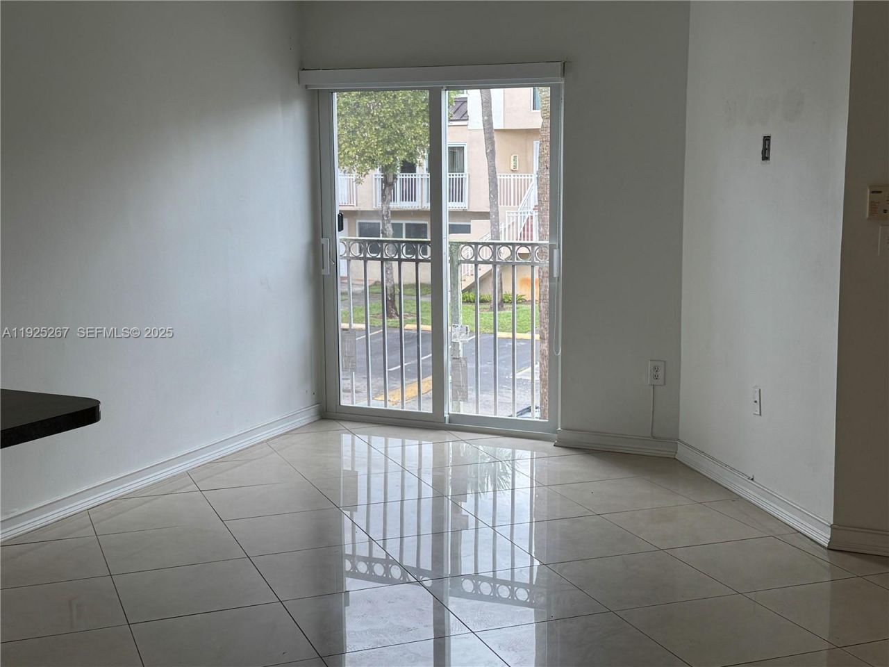 8630 NW 5th Ter, Unit 16-210, Miami, FL 33126 Photo