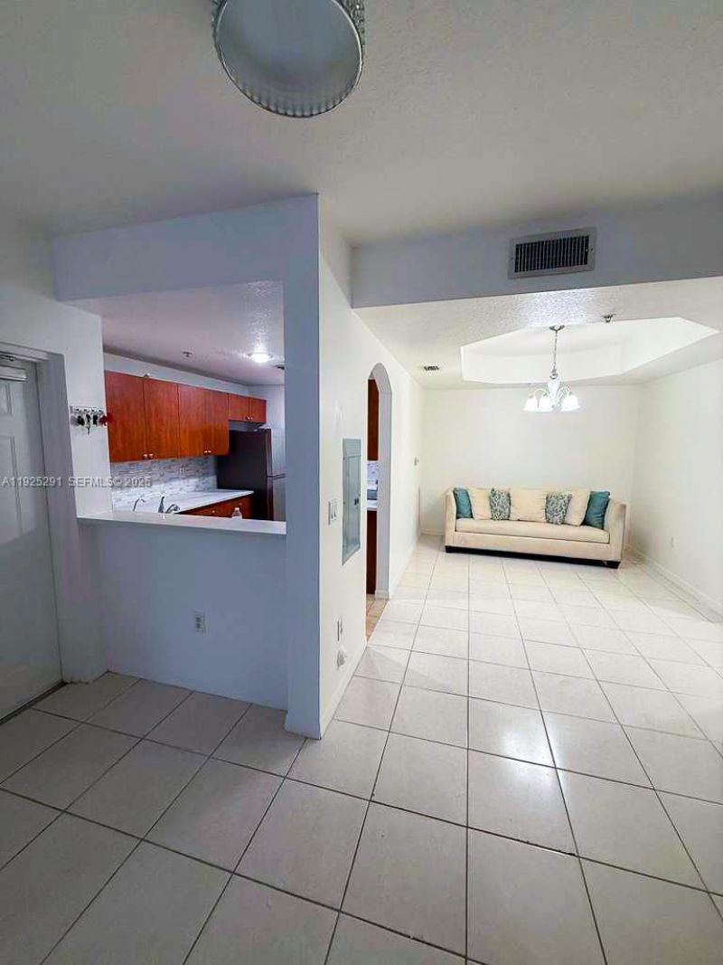 6630 NW 114th Ave, Unit 1502, Doral, FL 33178 Photo