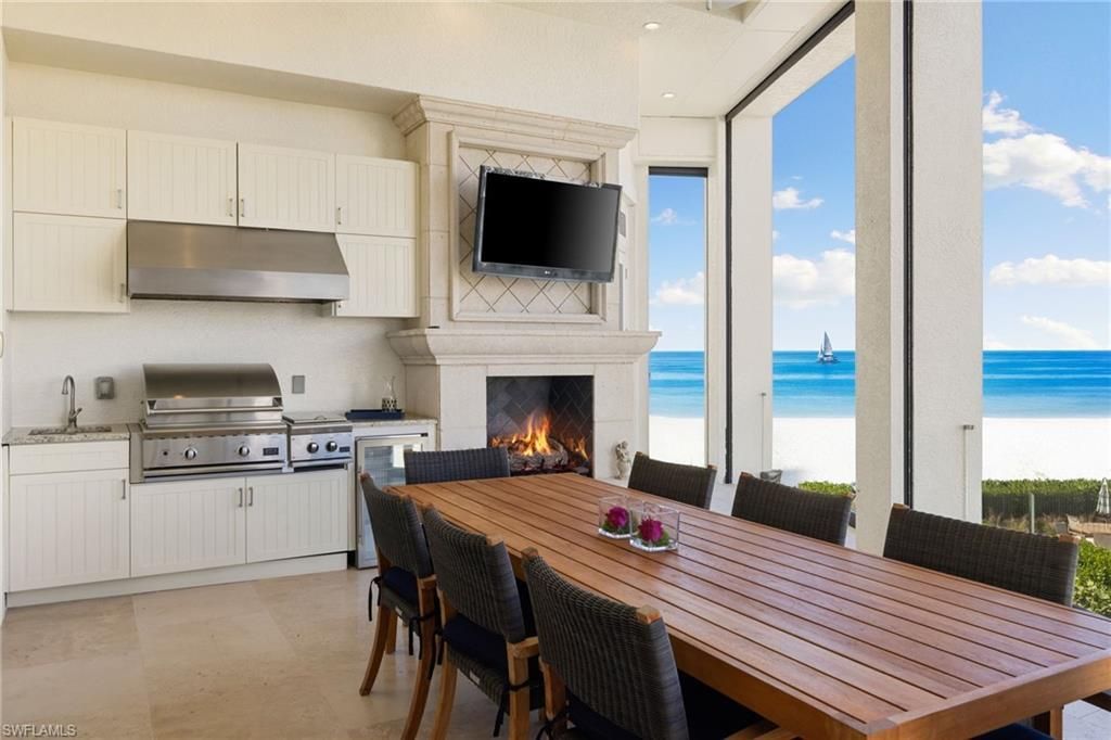 105 Felipe Ln, Bonita Springs, FL 34134 Photo