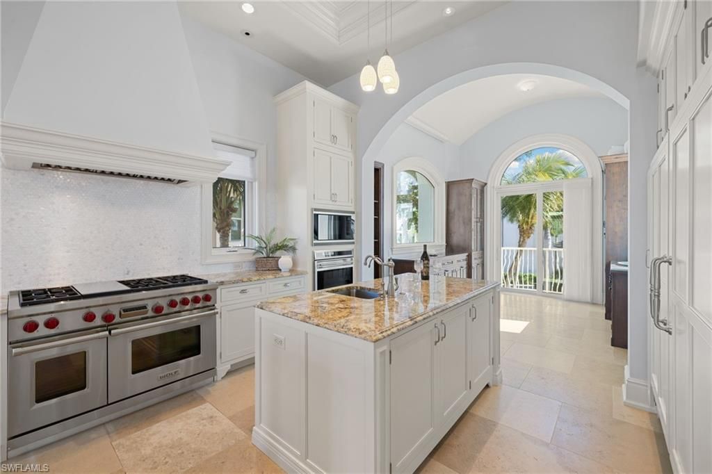 105 Felipe Ln, Bonita Springs, FL 34134 Photo