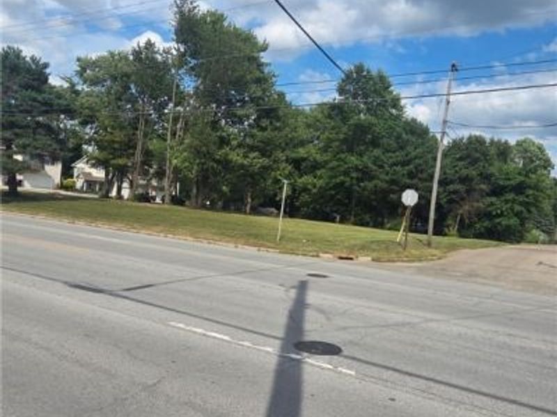 Cleveland Avenue NW, North Canton, OH 44720 Photo 3