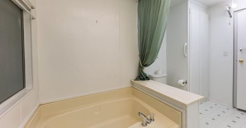 140 Hibiscus, Sacramento, CA 95828 Photo