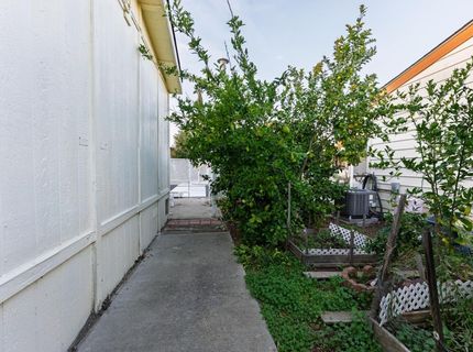 140 Hibiscus, Sacramento, CA 95828 Photo