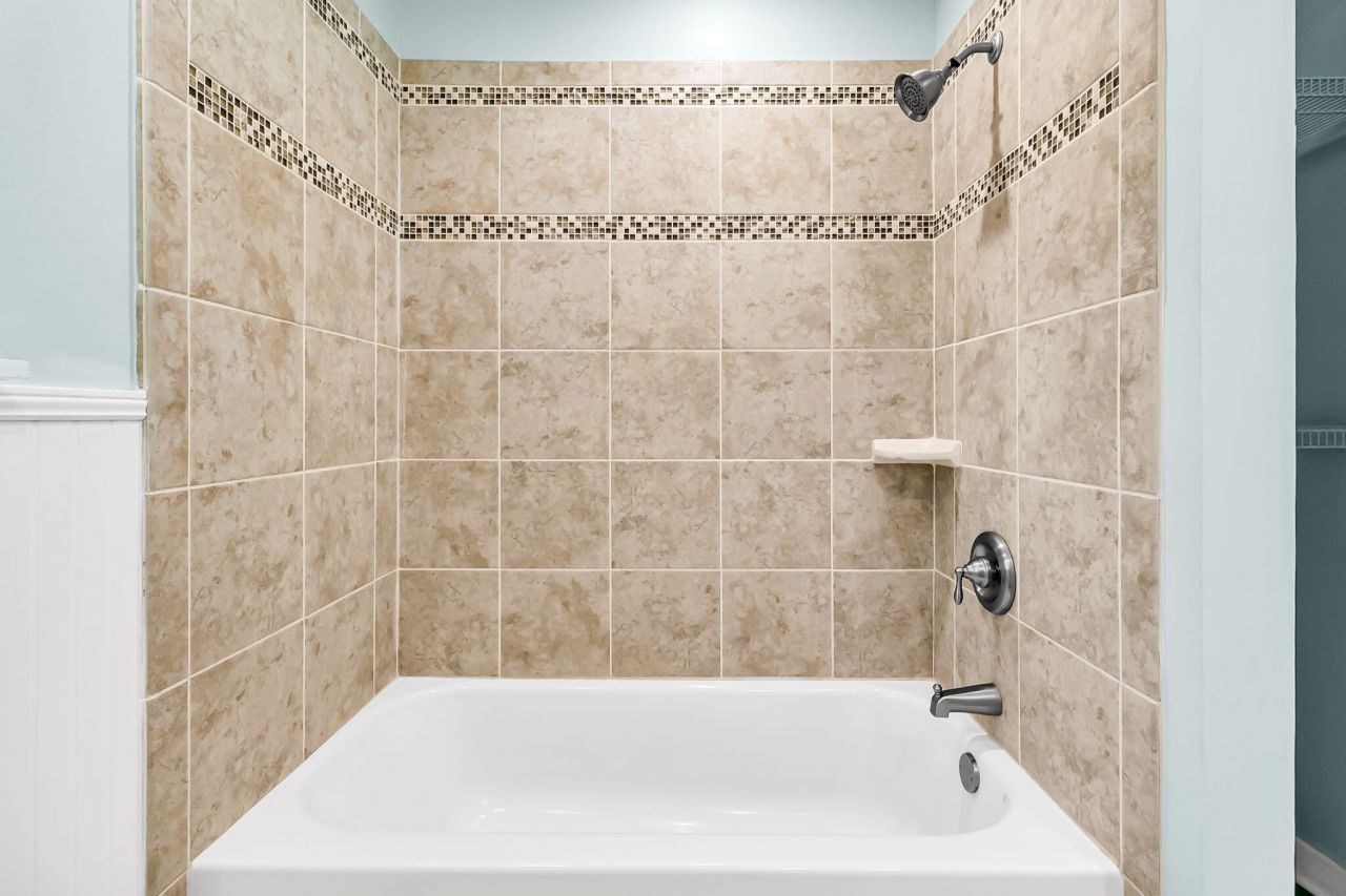 17 Riverdale Drive Photo 20