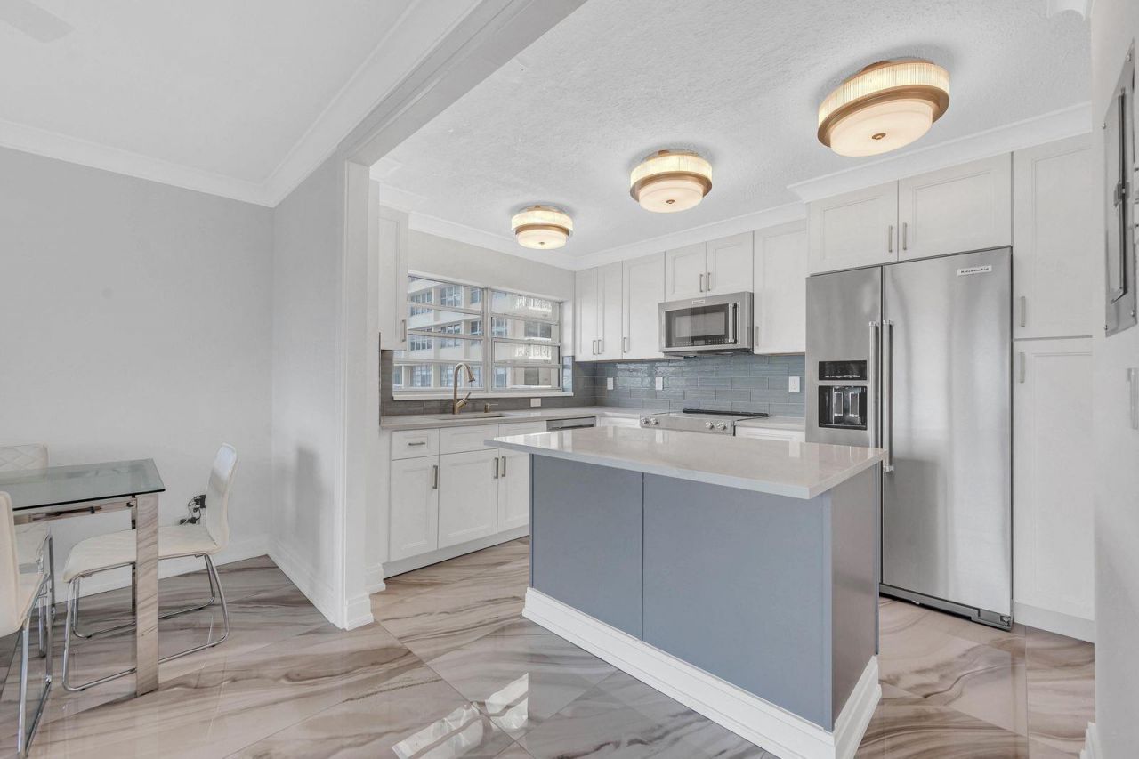 1817 S Ocean Drive, Unit 215, Hallandale Beach, FL 33009 Photo