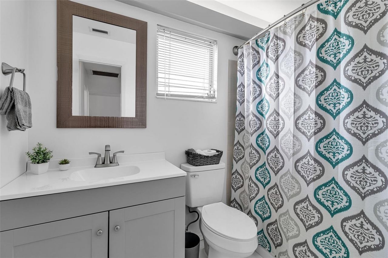 2305 Bayshore Gardens Parkway, Bradenton, FL 34207 Photo